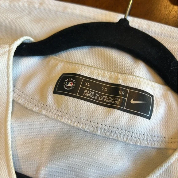 Seattle Mariners Evan White Jersey - Picture 5 of 5